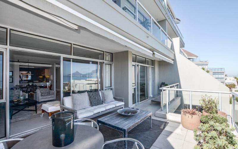 To Let 2 Bedroom Property for Rent in Dolphin Beach Western Cape